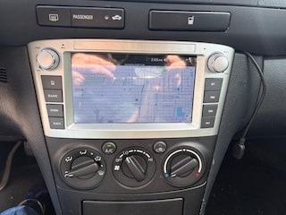 Toyota Avensis 1.8 VVTI LINEA TERRA / EXPORT / AIRCO / 5 DEURD / USB / NAP