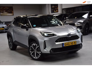 Toyota Yaris 1.5 Hybrid Executive Bi-Tone Hud Navi|Panoramadak|Garantie|Dealer Onderhouden