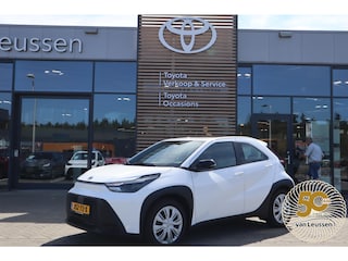 Toyota Aygo HYBRID 115 PLAY NL-AUTO CLIMA AD-CRUISE CAMERA APPLE/ANDROID EL-RAMEN/SPIEGELS