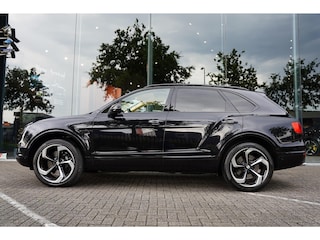 Bentley Bentayga 4.0 V8 / Beige Leder / NAIM