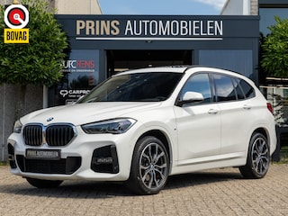 BMW X1 xDrive25i M-Sport|Pano|Trekhaak|Keyless|Dealerond