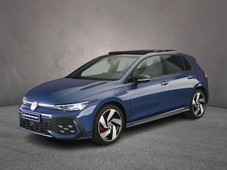 Volkswagen Golf GTE 1.5 TSI eHybrid 272pk DSG Automaat Trekhaak, Panoramadak, Lederen bekleding, Black Style, LED matrix koplampen, Adaptive cruise control
