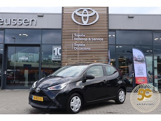 Toyota Aygo FUN 5-DEURS AIRCO NL-AUTO EL-RAMEN BLUETOOTH DEALER-ONDERHOUDEN