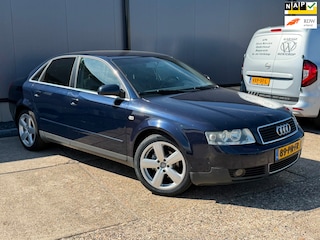Audi A4 Limousine 1.6 Pro Line met nwe APK
