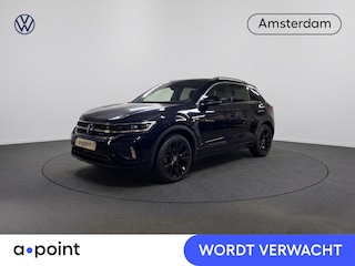 Volkswagen T-Roc 1.5 TSI R-Line 150 pk Automaat (DSG) | Navigatie | Trekhaak (afneembaar) | Parkeersensoren (Park assist) | Achteruitrijcamera | Keyless | R-Line |