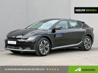 Kia EV6 Edition 77.4 kWh / SOH 100% / Fabrieksgarantie tot 18-06-2032 / 1.600 kg trekgewicht / Android Auto & Apple Carplay / Navigatie / Cruise Control Adaptief / Climate Control / DAB / Draadloze Telefoonlader / Camera / Parkeerassistent / 19" Lichtmetalen Wielen / Keyless entry & start /