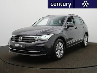 Volkswagen Tiguan 1.4 TSI eHybrid Life Automaat - PDC - Apple Carplay/Android auto - LED - Climatronic