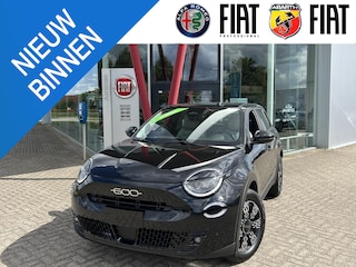 Fiat 600 1.2 Hybrid Icon | 8 Jaar garantie | Camera | Stoelverwarming | Navi | All season banden