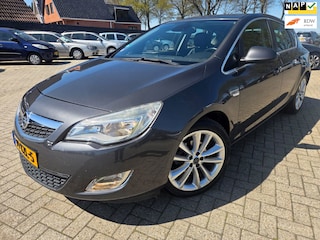 Opel Astra 1.4 Turbo Cosmo 2010. Climate/Cruise/Leder/Trekhaak etc.. APK 04-2027