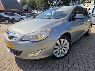 Opel Astra 1.4 Turbo Edition 2011. Airco/Cruise/Lichtmetaal etc.. APK 05-2027