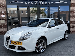 Alfa Romeo Giulietta 1.4 T Sprint NAVI / PDC / 2015
