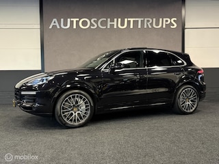 Porsche Cayenne 4.0 Turbo BURMESTER / SOFTCLOSE / TR.HAAK / SPORTCHRONO / DEALER O.H. / STOELKOELING / STOELVERW. /