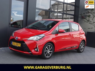Toyota Yaris 1.5 Hybrid Automaat (Achteruitrijcamera,Cruise,Stoelverwarming,Designpakket,Lm velgen)