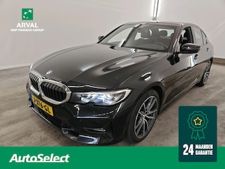 BMW 318i 156pk Automaat Executive Edition | Model Sport Line| M stuur | 18" | Zwarte hemel | Active Cruise Control