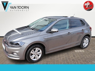 Volkswagen Polo 1.0 TSI Highline Automaat. Trekhaak, navigatie, Full-led.