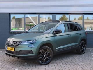 Skoda Karoq 1.0 TSI | Pano dak | Trekhaak wegklapbaar | Stoel + stuurwielverwarming |