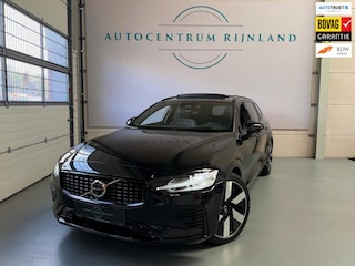 Volvo V60 2.0 T6 Plug-in hybrid AWD Ultra Dark, Pano, HUD, Leer, Elektrische stoelen, stoel/Stuurverwarming, Harman kardon,
