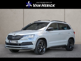 Skoda Karoq 1.5 TSI ACT Style 150PK Automaat | Schuif/kanteldak | LED | Trekhaak | Camera
