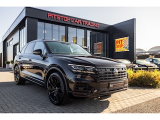 Volkswagen Touareg 3.0 TSi 4MOTION R, Pano, Massage, Trekhaak, Nachtzicht!