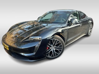 Porsche Taycan 4S Performance 84 kWh / Panoramadak / 360Camera / Massage / Luchtvering / Massage+Ventilatie / Keyless / 20'' / Bose / Sportchrono / Dodehoek / DAB / InnoDrive / ACC