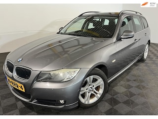 BMW 3-serie Touring 316i Business Line NAVI PSENSOR CRUISE TREKHAAK 2 X SLEUTELS