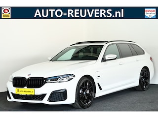BMW 5-serie Touring 530e xDrive M-Sport Navi / Pano / HUD / Laser-Led / ACC / M-Sport