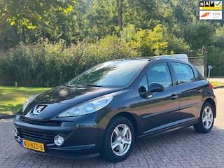 Peugeot 207 1.6 VTi Sublime/AIRCO/CRUISE/PARKEERSENS ACHTER
