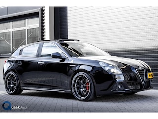 Alfa Romeo Giulietta 1.7 TBi QV | PANO | LEER | 1e EIGENAAR | COMPLEET ONDERHOUDEN