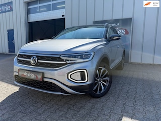 Volkswagen T-Roc 1.5 TSI Style Two Tone / Airco / Navi / Massage stoelen / Adaptive Cruise control / Keyless Entree /