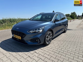 Ford Focus Wagon 1.0 EcoBoost ST-Line Titanium Business, Carplay, Trekhaak, Stoelverwarming, Cruisecontrol, Camera,