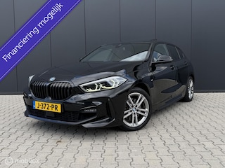 BMW 118i M Sport/Pano/H&K audio/Carplay/Ambient/Cruise