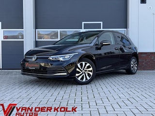 Volkswagen Golf 1.5 eTSI Style Automaat | Carplay | Camera | Adaptive cruise | Full LED | Trekhaak | Sensoren