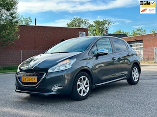 Peugeot 208 1.2 VTi Style 1e Eigenaar*5DR*Navigatie*Cruise*Trekhaak*Airco*NAP*Distributie vervangen*
