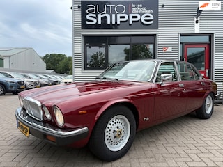 Jaguar XJ 5.3 V12 HE -ORIGINEEL NEDERLANDS-WEGENBELASTING VRIJ-AUTOMAAT-LEDEREN BEKLEDING-APK 19-05-2028!