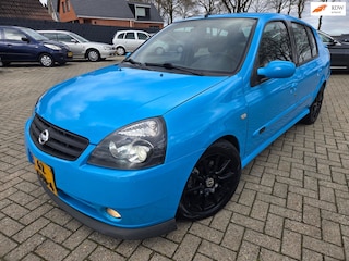 Nissan Platina 1.6. Airco/Xenon/Lichtmetaal. UNIEK IN NEDERLAND! APK 08-2027