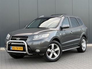 Hyundai Santa Fe 2.7i V6 4WD Style Leder - Trekhaak - Navi - Stoelverwarming