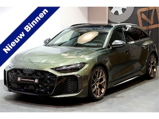 Audi A5 Avant e-hybrid 470kW/640pk Aut8 Quattro Tech Pro SPORTPAKKET 285KM/H + PANORAMADAK + CARBON IN-/EXTERIEUR + B&O PREMIUM 3D + SPORTUITLAAT + HEAD-UP + STOELVENTILATIE&-MASSAGE + 360 CAMERA + STOELVERWARMING V&A + NEODYMIUMGOUD 21" LM-VELGEN