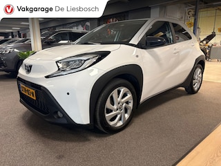 Toyota Aygo 1.0 VVT-i MT first / apple /stoelverw /cruisec /camera/pdc/clima/boeken