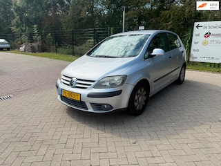 Volkswagen Golf 1.6 FSI Turijn - stoelverwarming - airco