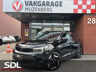 Opel Grandland 1.6 Turbo Plug-In Hybrid GSe // NAVI // ELEK. ACHTERKLEP // CAMERA // ADAPTIVE CRUISE // STOEL + STUUR VERWARMING //