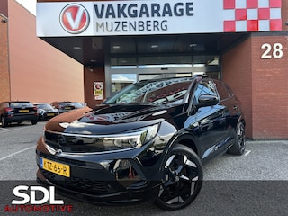Opel Grandland 1.6 Turbo Plug-In Hybrid GSe // NAVI // ELEK. ACHTERKLEP // CAMERA // ADAPTIVE CRUISE // STOEL + STUUR VERWARMING //