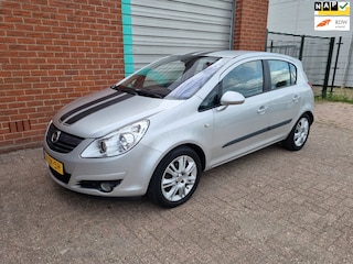 Opel Corsa 1.4-16V Cosmo 5-Drs Airco! Bj:2008 NAP!