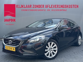 Volvo V40 1.6 T3 Summum NIEUW BINNEN! | LEER | TREKHAAK | KEYLESS | CAMERA | FULL LED | CLIMA | NAVI | VOLLEDIG OH |
