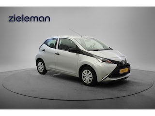 Toyota Aygo 1.0 VVT-i x-fun 5 Deurs - Airco, Multifunctioneel Stuur