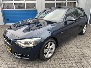 BMW 118i 170Pk Automaat Sport Line Trekhaak-Cruise