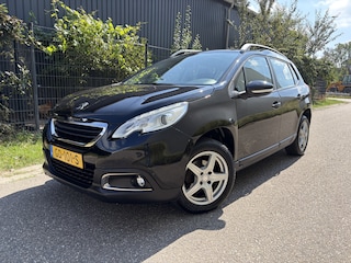 Peugeot 2008 1.2 PureTech Active / AUTOMAAT / NAVI / CRUISE / PANORAMADAK