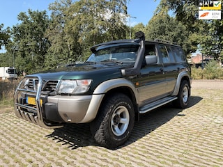 Nissan Patrol GR 2.8 TDi basis B-stijl - 4x4 - airco - schuifdak