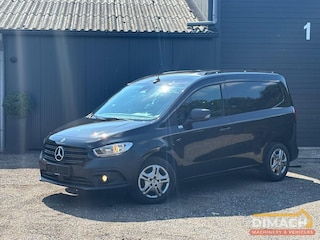 Mercedes-Benz Citan 112 CDI Euro 6 - zwart - L1 -cruisecontrol - schuifdeur rechts - MBUX - stuurwielbediening - Led verlichting - carplay