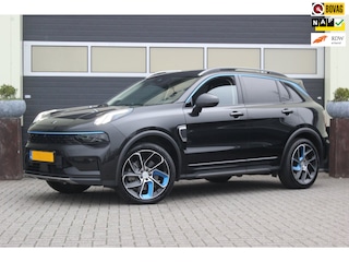 Lynk & Co 01 1.5 PHEV Plug-in hybrid | Trekhaak| Donkere Hemelbekleding |