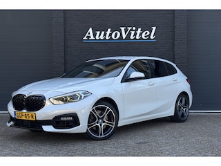 BMW 118i Sportline | Sportleder | Comfort Acces | Stoel+Stuurverwarming | PDC V+A | Carplay